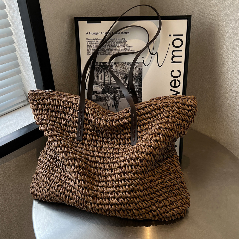 حقائب يد كبيرة من القش المنسوج - مراجعة Luxury Bags Vendor وسعره