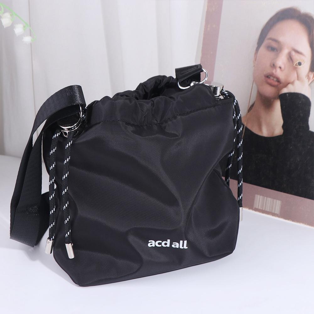 حقيبة دلو أنيقة بتصميم كوري با - مراجعة Luxury Bags Storage وسعره