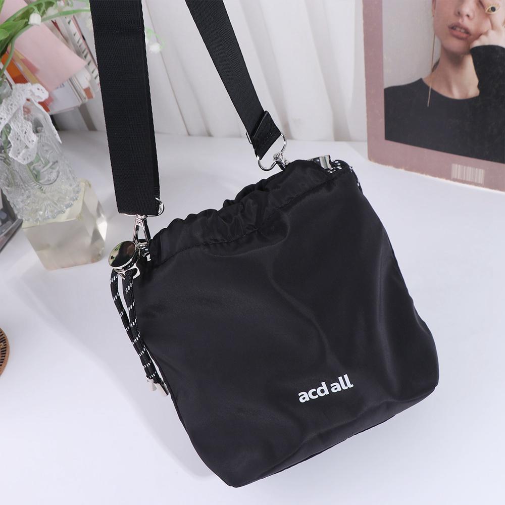 حقيبة دلو أنيقة بتصميم كوري با - مراجعة Luxury Bags Storage وسعره