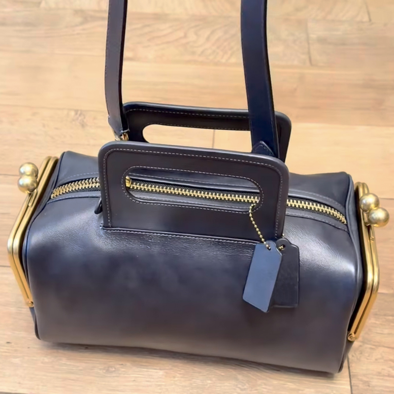 حقائب كلاسيكية مزدوجة الفتح لل - مراجعة Luxury Bags Entry وسعره