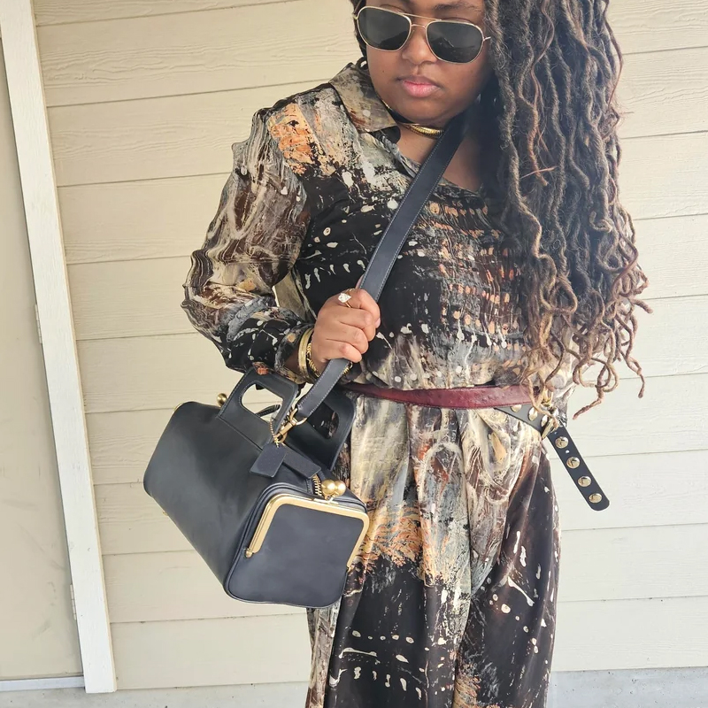 حقائب يد نسائية فاخرة بتصميم ك - مراجعة Luxury Bags Entry وسعره
