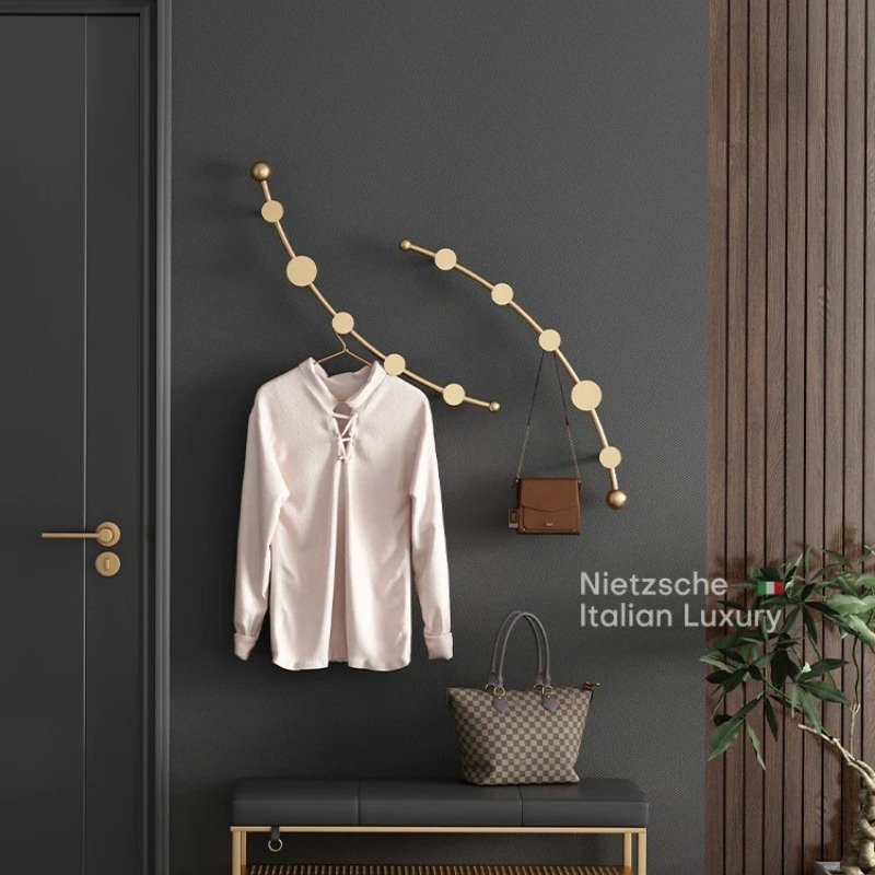 حامل معاطف فاخر مثبت على الحائ - مراجعة Luxury Bags Entry وسعره